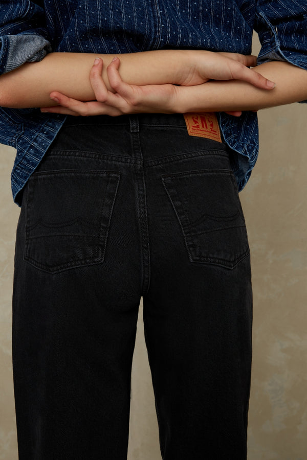 INDIRA | ECO RECYCLED BLACK WORN