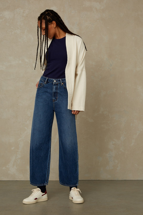LEILA CROPPED | CLEAN BLUE WORN REFIBRA