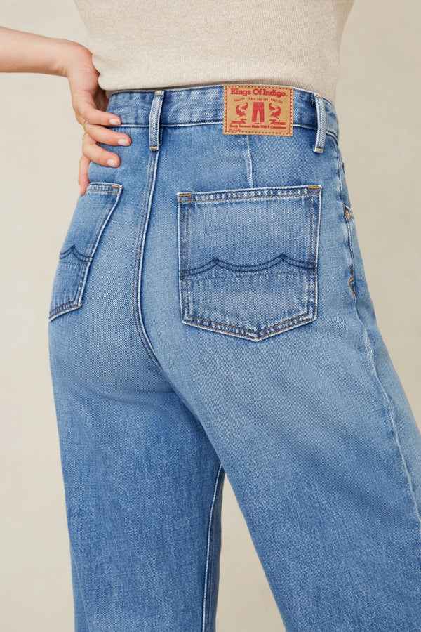 LEILA CROPPED | CLEAN MID VINTAGE