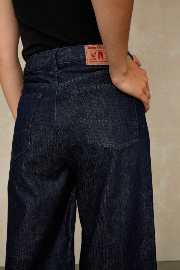 LIORA KNEE SHORT | GLEEN RINSE