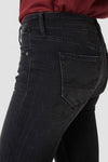 JUNO | BLACK WORN IN