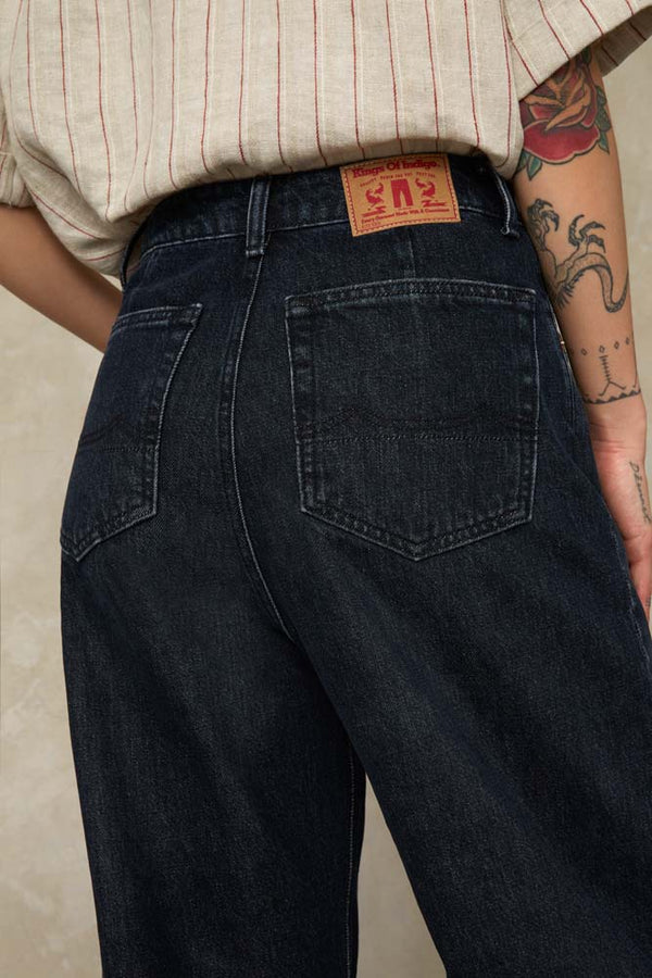 LEILA CROPPED | CLEAN BURGOS RECYCLED DARK