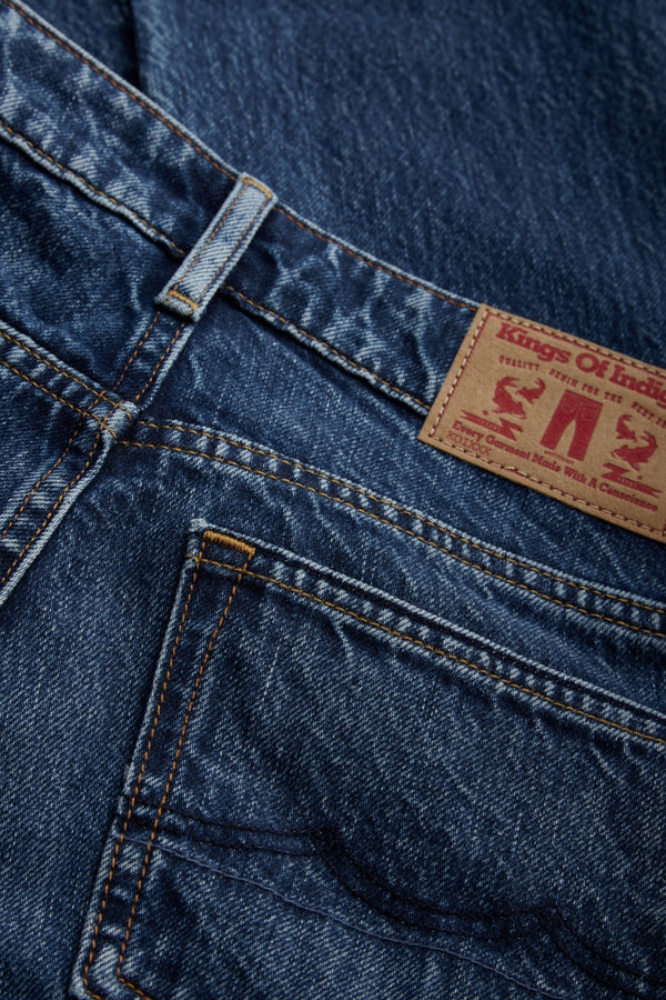 CAROLINE CROPPED | CLEAN BLUE WORN REFIBRA