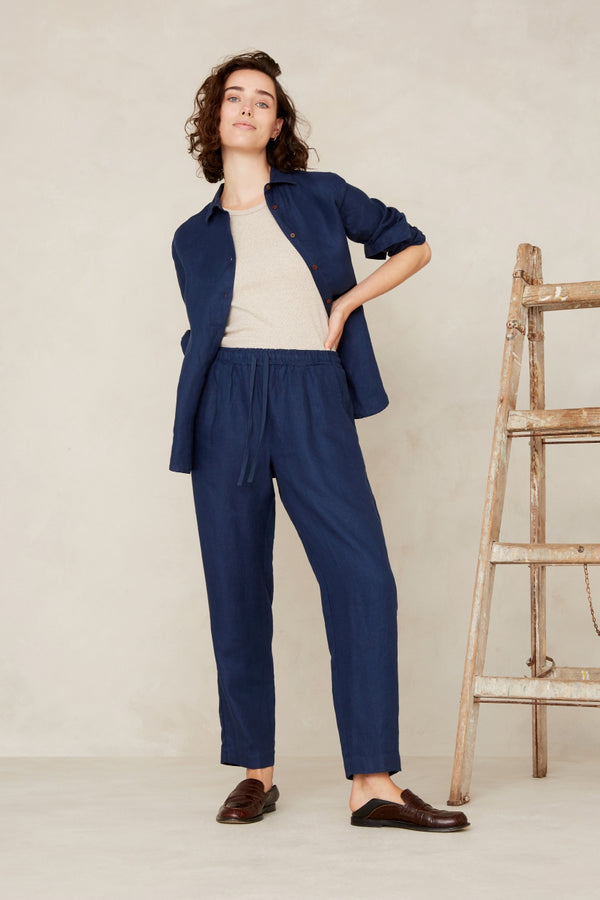 LOURDES | WORKER BLUE LINEN