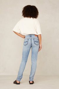 JUNO | LIGHT WELL WORN