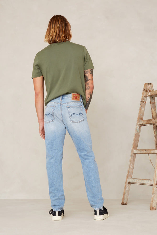 JERRICK | CLEAN HOLO LIGHT