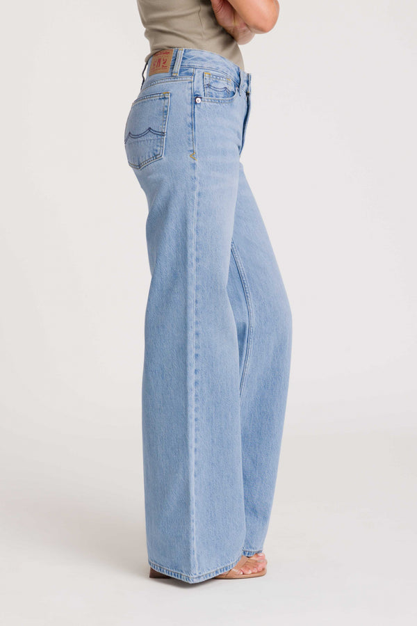 JANE | BLUE REEF SUPER LIGHT USED