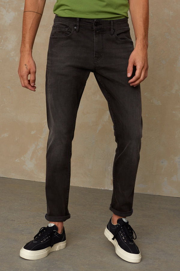 CHARLES | GORBI BLACK FADED