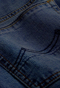 CAROLINE CROPPED | CLEAN CLEAR REDCAST HEMP