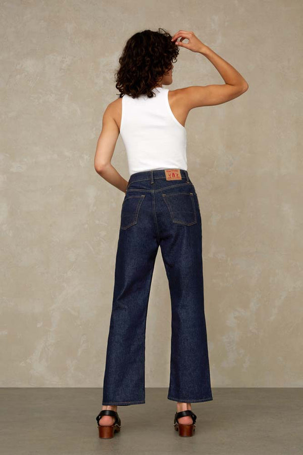 LIORA CROPPED | CLEAN CLEAR HEMP RINSE
